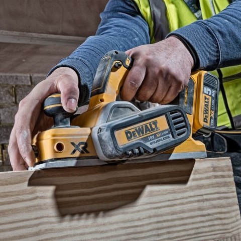 STRUG XR LI-ION 18V 0*AH DEWALT STRUG XR LI-ION 18V 0*AH DEWALT