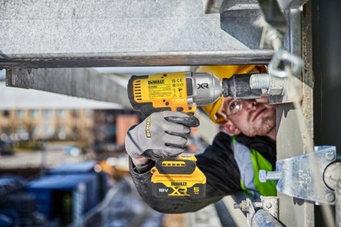 AKUMULATOROWY KLUCZ UDAROWY 1/2'' XR 18V 2*5.0AH TSTAK 1355N DEWALT