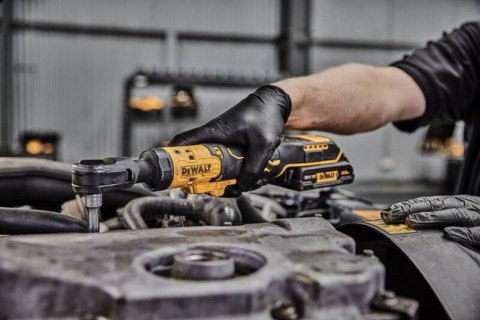 GRZECHOTKA UDAROWA AKUMULATOROWA 3/8'' 18V 0*AH DEWALT GRZECHOTKA UDAROWA AKUMULATOROWA 3/8'' 18V 0*AH DEWALT