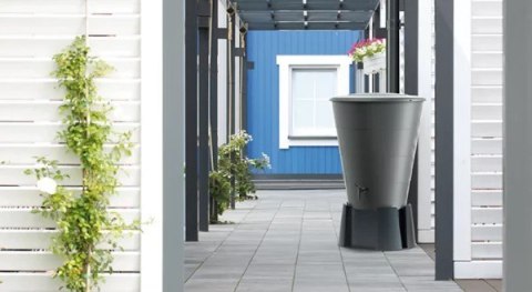 ZBIORNIK NA DESZCZÓWKĘ SMOOTH 210L - ANTRACYT PROSPERPLAST ZBIORNIK NA DESZCZÓWKĘ SMOOTH 210L - ANTRACYT PROSPERPLAST