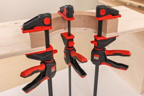 ŚCISK UNIWERSALNY JEDNORĘCZNY SZYBKOMOCUJĄCY OBRO. 450*80MM BESSEY ŚCISK UNIWERSALNY JEDNORĘCZNY SZYBKOMOCUJĄCY OBRO. 450*80MM BESSEY