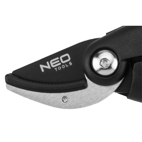 SEKATOR KOWADEŁKOWY 210 MM, ZAKRES DO 20 MM NEO SEKATOR KOWADEŁKOWY 210 MM, ZAKRES DO 20 MM NEO
