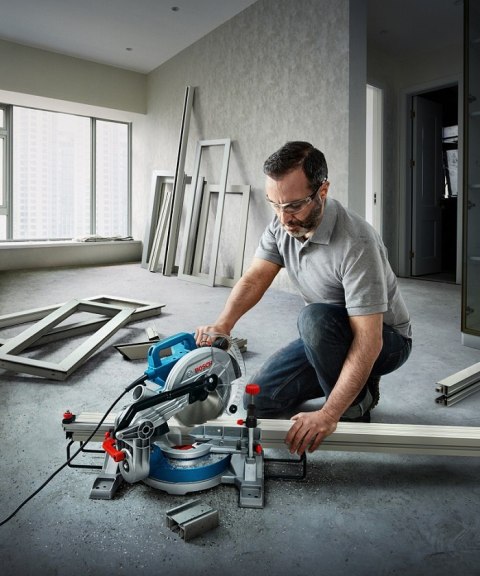 UKOŚNICA 1300W GCM 216 WSKAŹNIK LASEROWY BOSCH UKOŚNICA 1300W GCM 216 WSKAŹNIK LASEROWY BOSCH