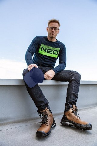 CZAPKA Z DASZKIEM GRANATOWA NEO
