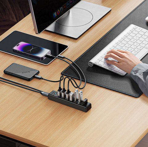 Hub rozdzielacz PW7U-U3 7x USB-A USB-C 5V 3A 1m - czarny Hub rozdzielacz PW7U-U3 7x USB-A USB-C 5V 3A 1m - czarny