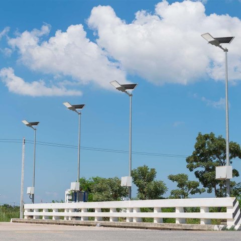 Oprawa Uliczna LED Solarna V-TAC BRIDGELUX CHIP IP65 Pilot LiFePO4 Panel 40W VT-15111ST 4000K 2500lm Oprawa Uliczna LED Solarna V-TAC BRIDGELUX CHIP IP65 Pilot LiFePO4 Panel 40W VT-15111ST 4000K 2500lm
