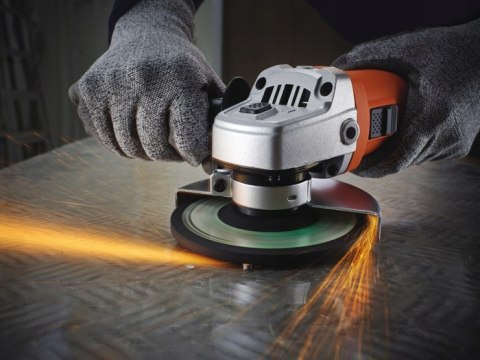 BLACK+DECKER SZLIFIERKA KĄTOWA 115mm 750W BEG110 BLACK+DECKER SZLIFIERKA KĄTOWA 115mm 750W BEG110