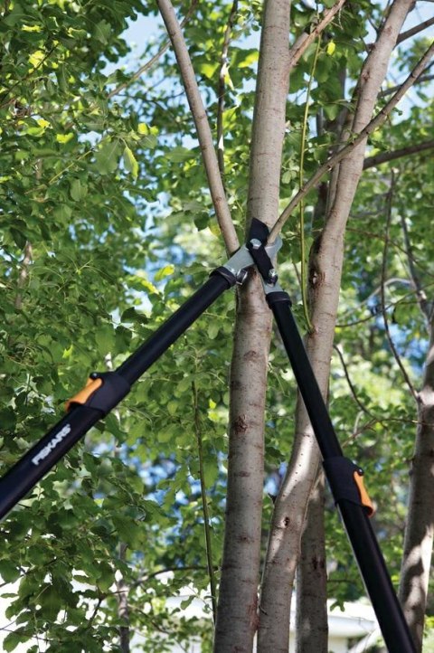 FISKARS SEKATOR NOŻYCOWY TELESKOPOWY L13 FISKARS FISKARS SEKATOR NOŻYCOWY TELESKOPOWY L13 FISKARS