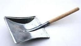 SZUFELKA DO KURZU, TRZONEK DREWNIANY KRÓTKI UN SZUFELKA DO KURZU, TRZONEK DREWNIANY KRÓTKI UN
