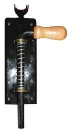 ZASUWA SPRĘŻYNOWA CZARNA DREWNIANA RĄCZKA 600MM UN
