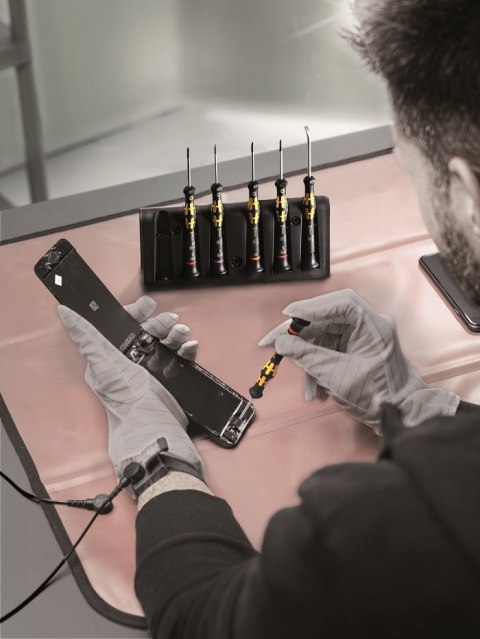 ZESTAW WKRETAKÓW KRAFTFORM MICRO 6 ESD DO SMARTFONÓW WERA ZESTAW WKRETAKÓW KRAFTFORM MICRO 6 ESD DO SMARTFONÓW WERA