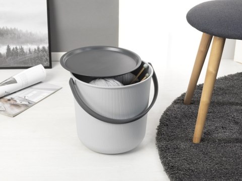 WIADRO Z POKRYWĄ 10L. AKITA UN WIADRO Z POKRYWĄ 10L. AKITA UN
