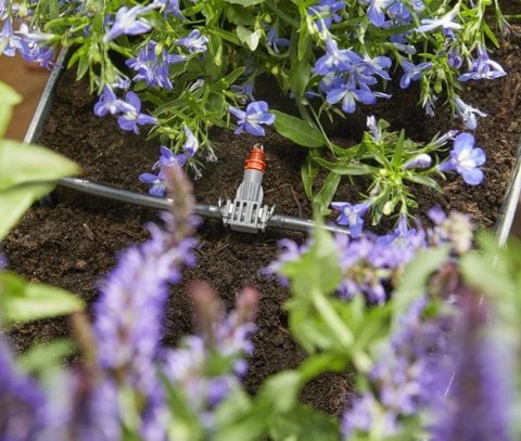 AUTOMATYCZNA KONEWKA DO SKRZYNEK BALKONOWYCH GARDENA AUTOMATYCZNA KONEWKA DO SKRZYNEK BALKONOWYCH GARDENA