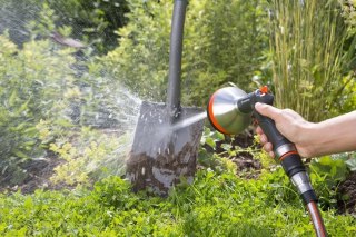 PREMIUM WIELOFUNKCYJNY PISTOLET ZRASZAJĄCY GARDENA